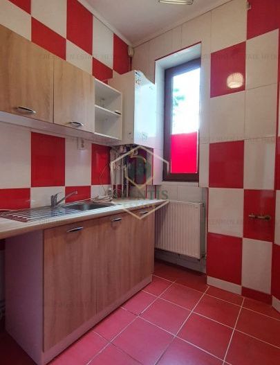 Renovat, vedere in curtea interioara, spatios, Calea Victoriei Piata Victoriei - Poză 5