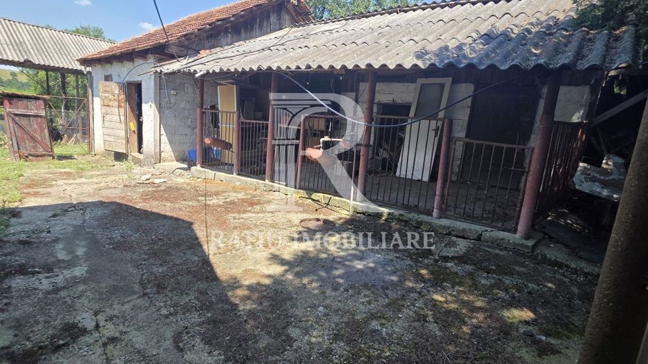 Casa de vânzare cu teren generos | Sumugiu | Bihor - Poză 23