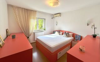 Apartament etaj intermediar, luminos, centrală proprie, fereastră la baie - Poză 6