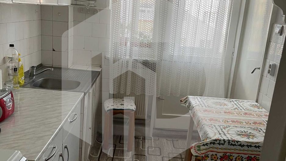 Apartament 3 camere decomandat-V. Aaron/ str.Iezer+pivnita - Poză 5