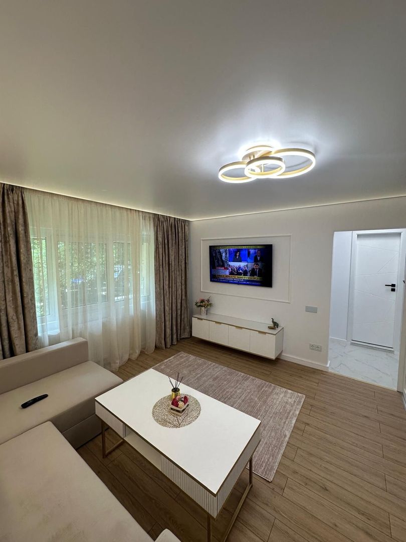 Vanzare Garsoniera Lux  Adiacent DECEBAL - Poză 1