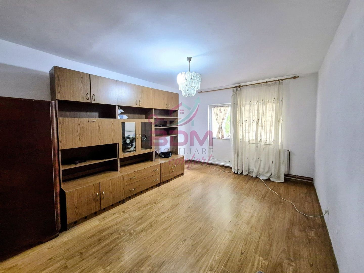 Apartament 3 camere | decomandat I etaj intermediar - Poză 2