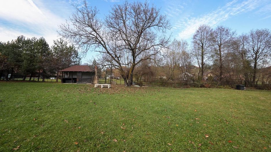 Vilă spațioasă de vânzare în Predeluț, Bran | 2000mp - Poză 49