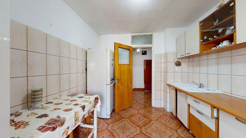 5 min Metrou Crangasi Apartament 3 camere - Poză 13