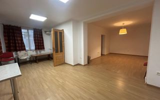 Apartament 3 camere, 100 mp, ultracentral – ideal birouri - Poză 1