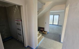 Casa Individuala Moderna cu 5 camere, si 350 mp de curte, in Sura Mica - Poză 7