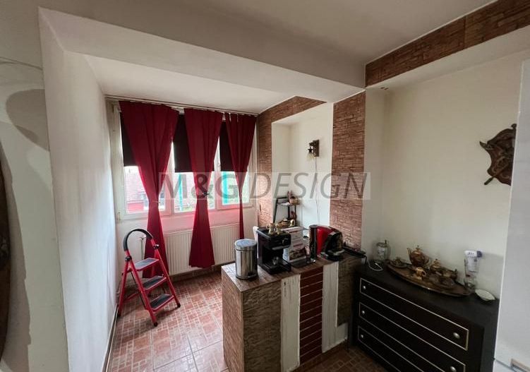 Apartament 3 camere Soarelui etaj 2 cu centrala - Poză 4