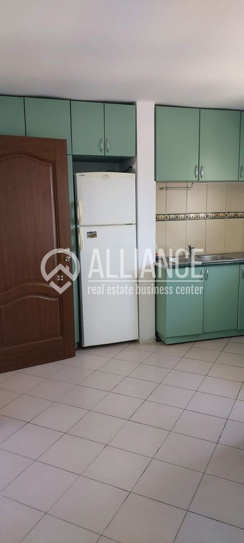 CENTRU PENINSULA - Vila cu 11 studiouri si parcare - Poză 4