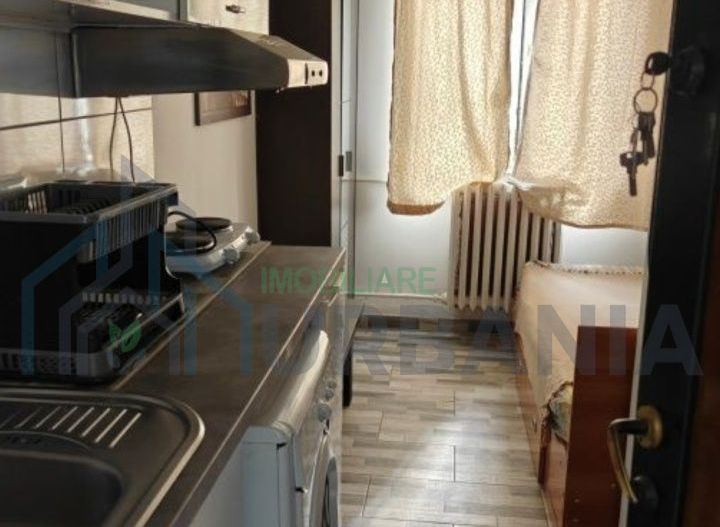 Vand camera camin 12 mp, Bularga, cu wc si dus, renovat complet, mobilat si utilat - Poză 3