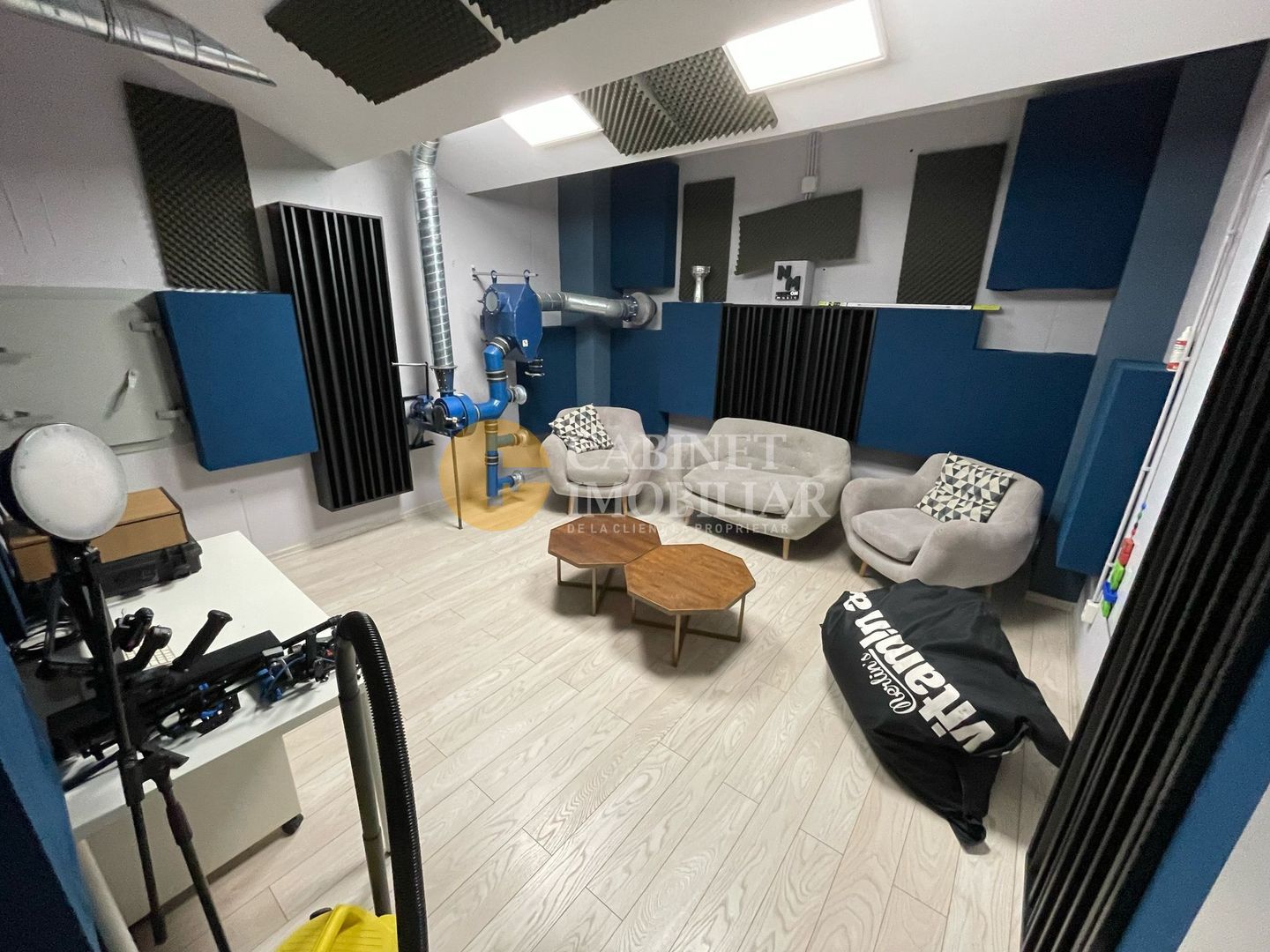 SPATIU COMERCIAL - 3 CAMERE - COMPLEX NEWTON - DE INCHIRIAT - Poză 3