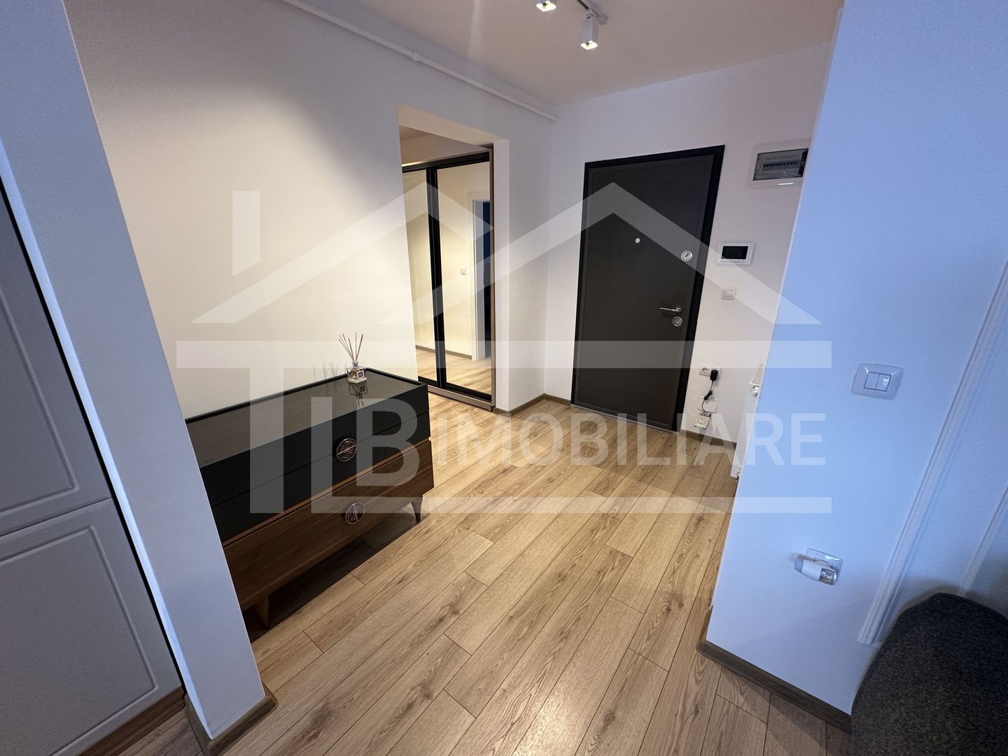 Apartament de 2 camere, 65mp, parcare, Zona Maurer Residence - Poză 8