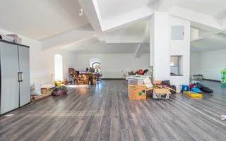 Vila cu piscina si garaj - 6 dormitoare - Pantelimon - Poză 36