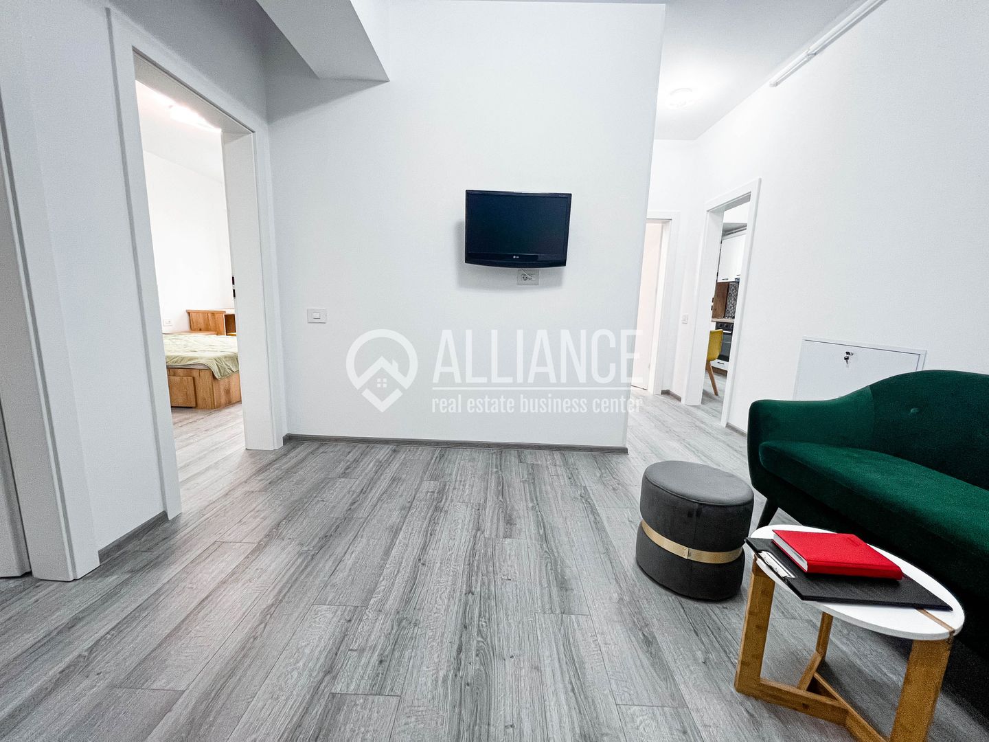 TOMIS NORD (COD 05) 2 dormitoare, vedere lac, parcare subterana - Poză 3