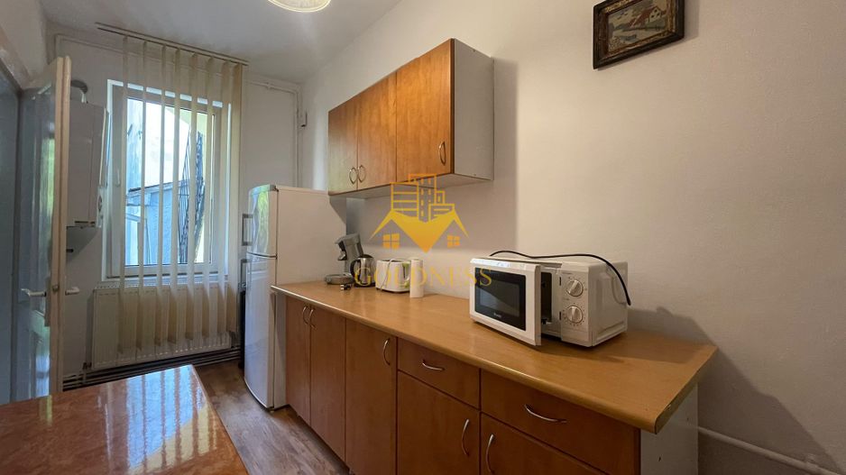 Casa Ultracentral Piata Muzeului ! 100 mp total 4 camere 3 nivele! - Poză 6