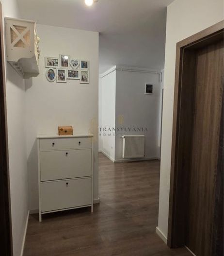 Apartament 3 camere, modern - Poză 8