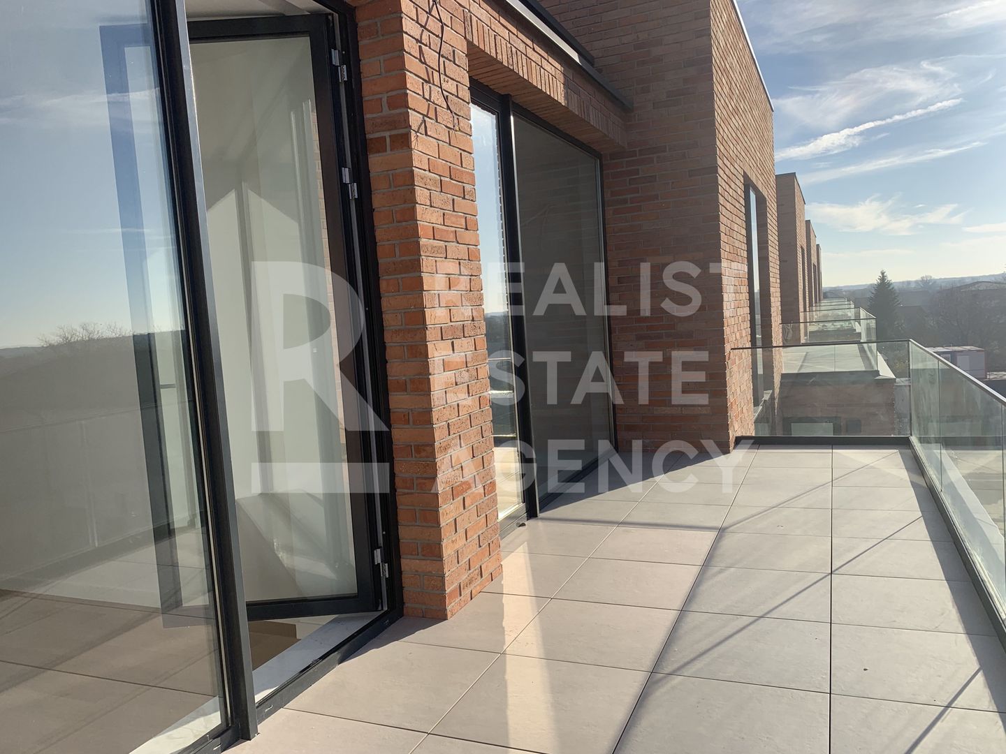 Apartament 3 Camere | Inchiriere | Tunari | 2 locuri de parcare - Poză 10