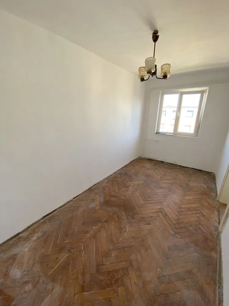 Ag EUROPA vinde ap 2 cam 33mp la etajul 4 in Solidaritatii. - Poză 1