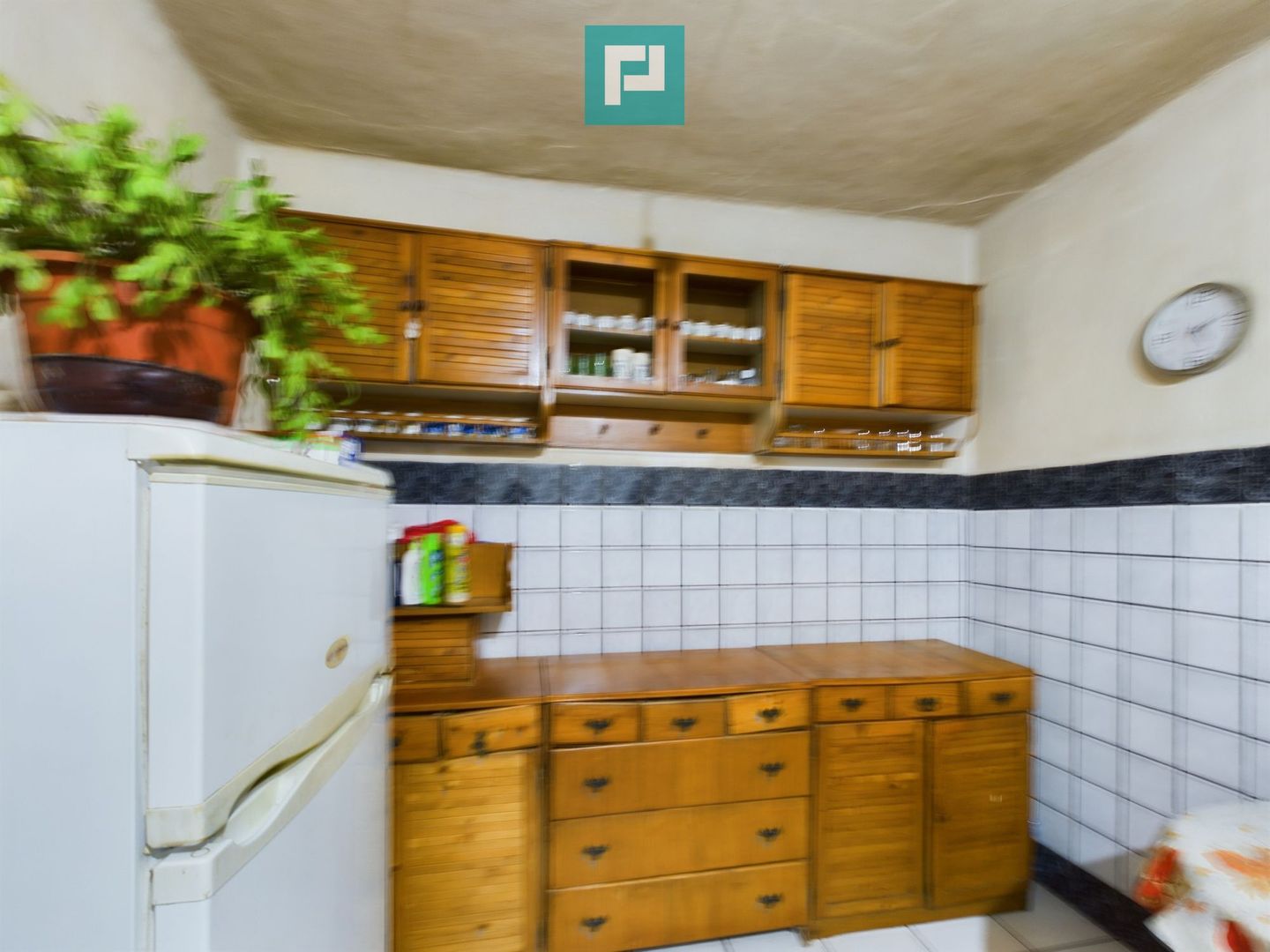 Casă pitorească în județul Arad - Poză 14