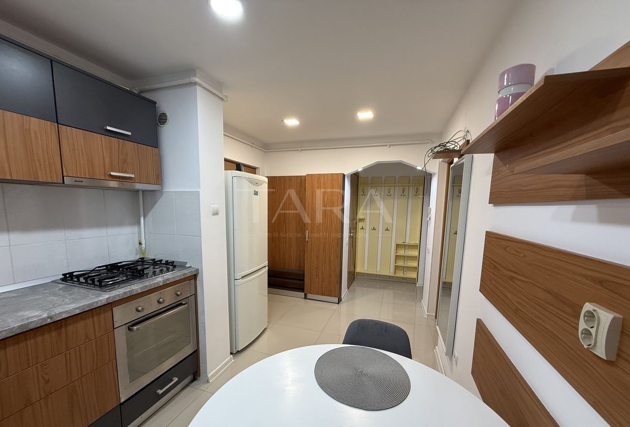 Apartament cu trei camere în cartierul Mănăștur, Cluj-Napoca. - Poză 3