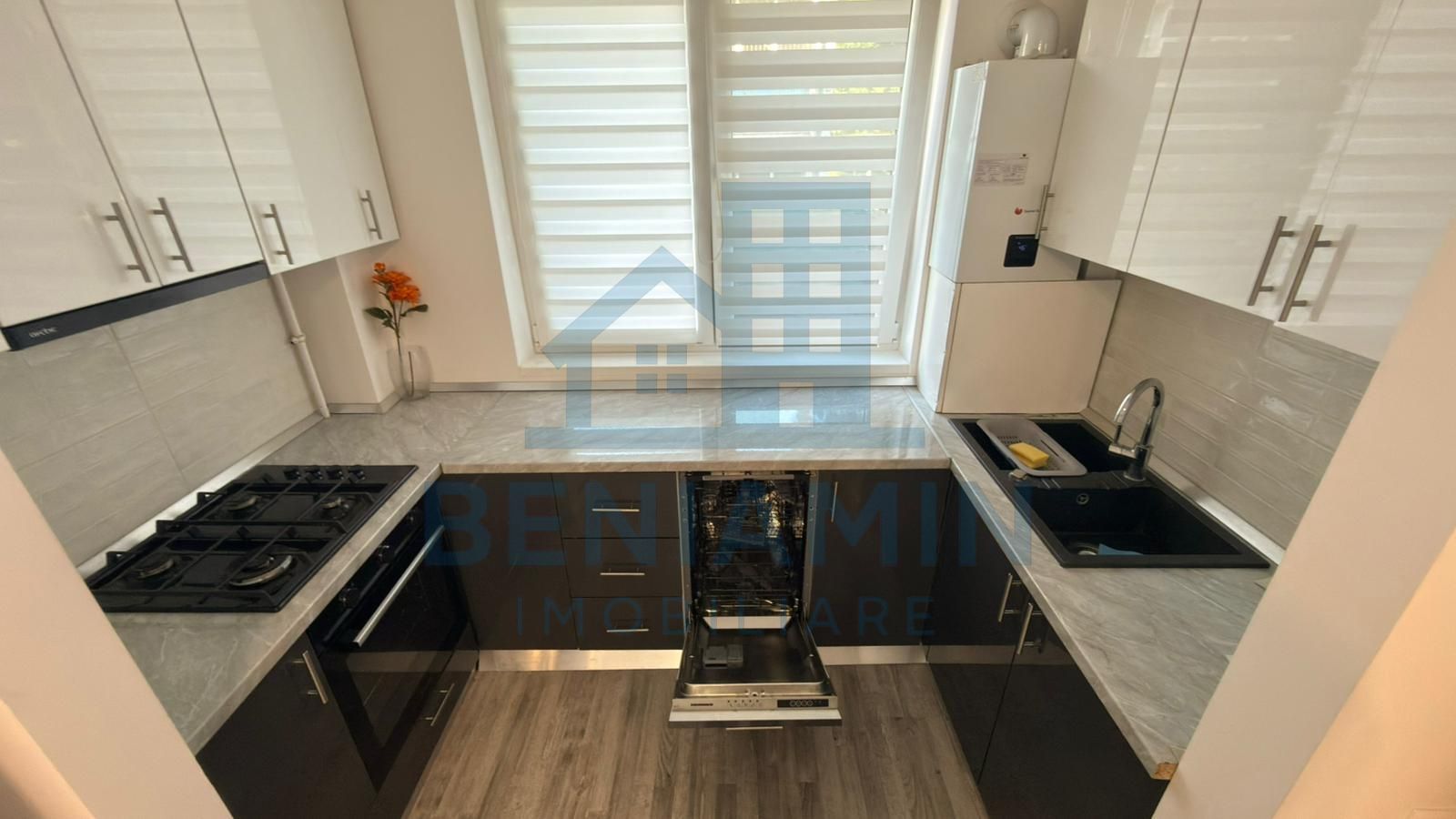 2 camere - bloc nou -2 bai - curte 70mp - 2 parcari - Happy Residence - Poză 7