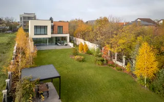 Smart-Home nZEB spectaculoasa Bucuresti Sector 1 cu deschidere lac -teren 2000mp - Poză 11