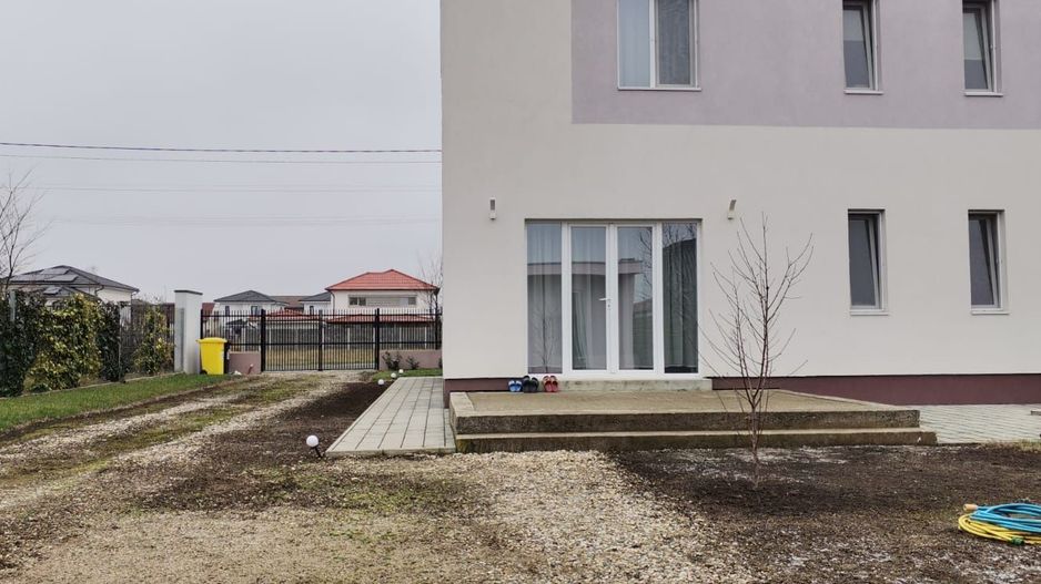 OCAZIE - Casă indiviuală modernă cu teren generos în Dumbrăvița (Cora) - Poză 20
