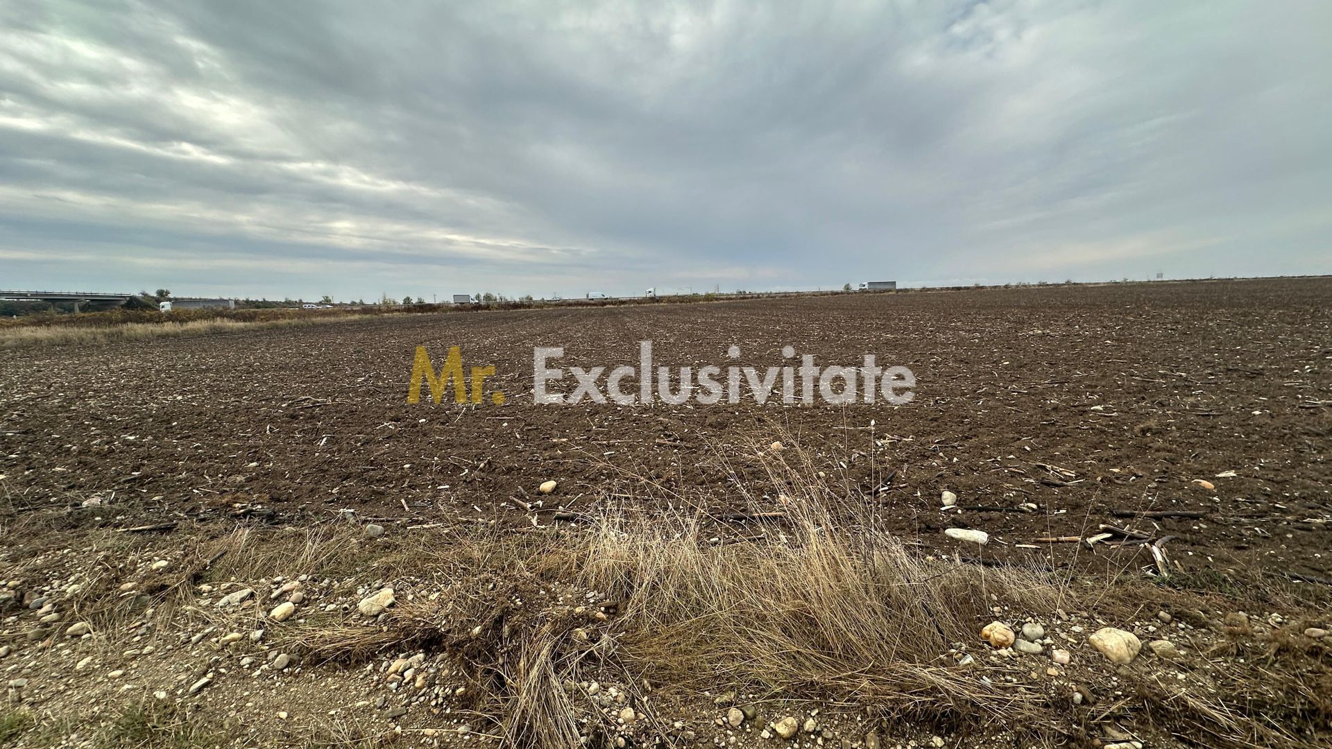 Teren extravilan de vânzare – în apropierea autostrăzii A1, km 80 - Poză 4