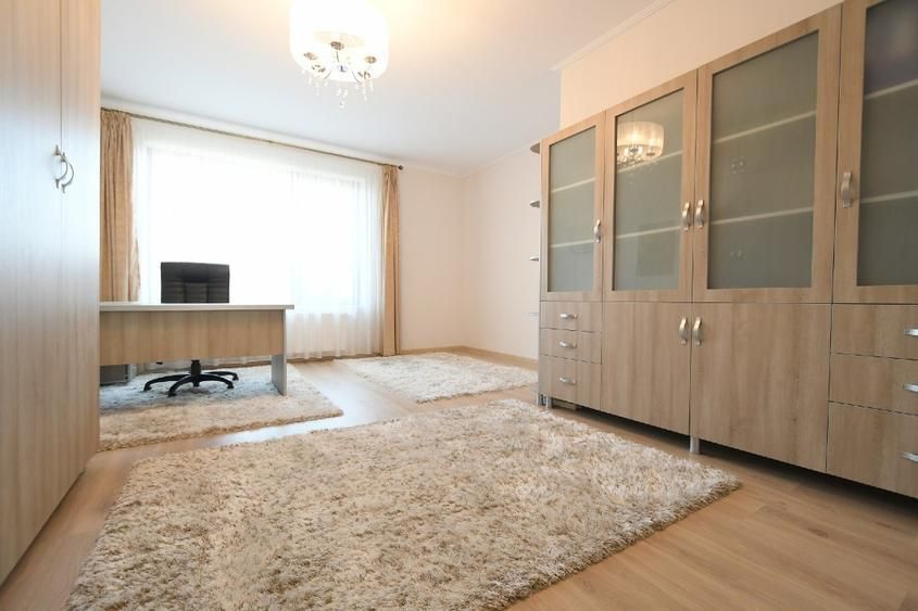 Proprietate premium cu teren de 2.000 mp | Casă 412 mp utili - Poză 8