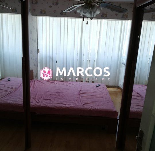 Apartamwnt 4 camere, et.8, Central, ID 491 - Poză 2
