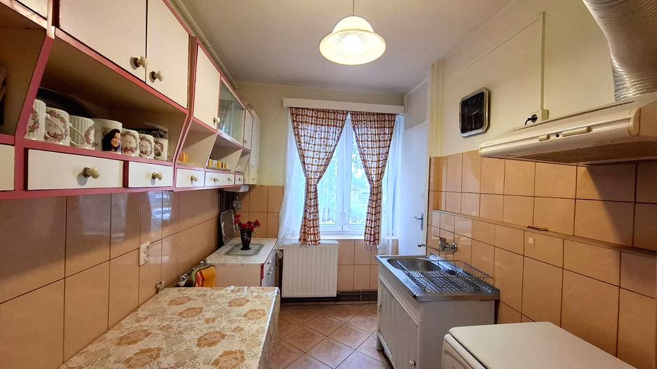 Apartament cu 2 camere de vanzare -Piata Victoriei Targu Mures - Poză 11