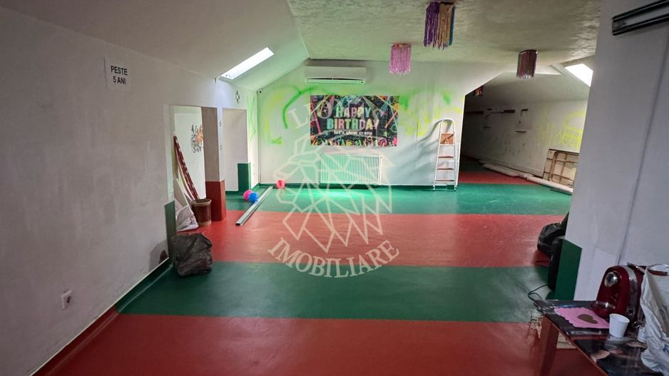 Spatiu comercial 80 mp-ideal spatiu de joaca,sala de curs-Central - Poză 6