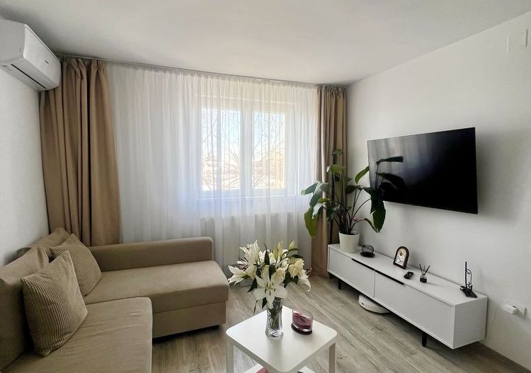 Inchiriere apartament 2 camere-nou renovat, 10 min metrou Brancoveanu - Poză 1