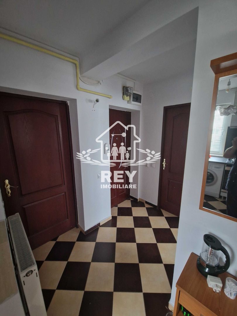 Apartament 3 camere - decomandat, mobilat, etaj 2/4, Cisnadie - Poză 5