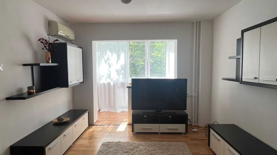 Apartament 2 camere Dristor, renovat, metrou Dristor, loc parcare - Poză 2