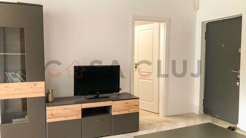 Zona Semicentrala - Modern, Etaj Intermediar, spatios - Poză 10