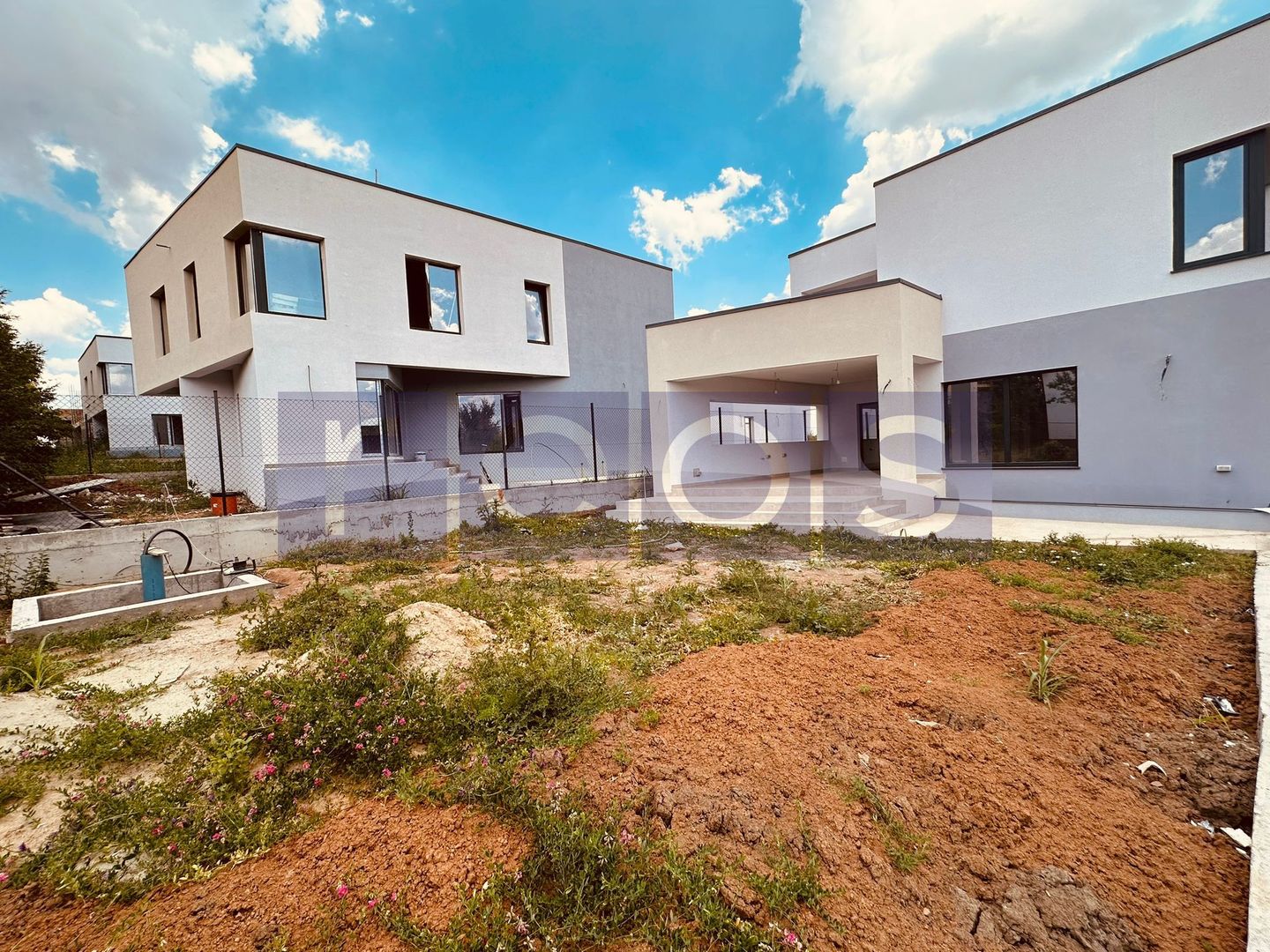 VILA DE VANZARE |  CORBEANCA | 5 CAMERE - Poză 5