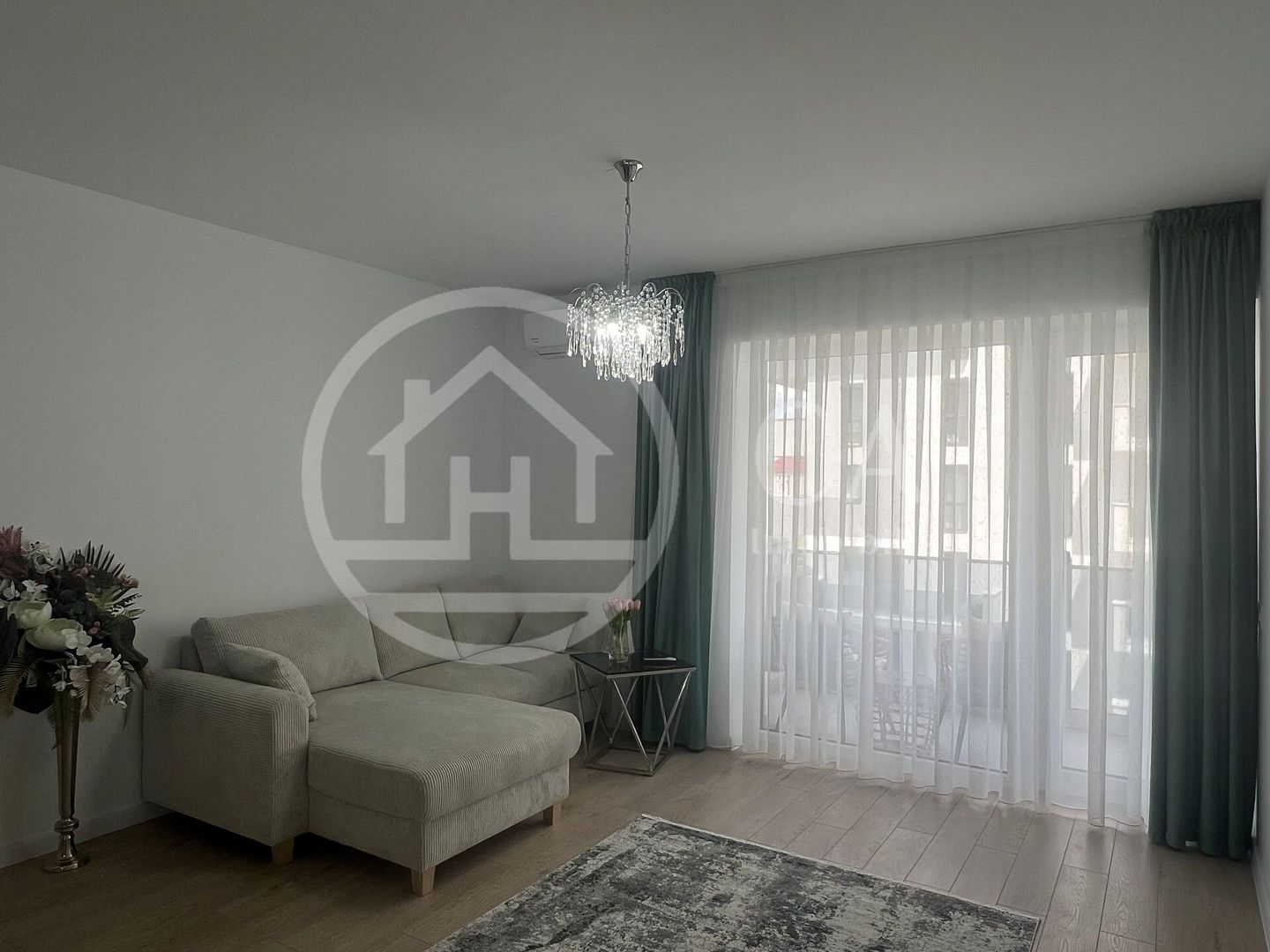 Apartament cu 2 camere de vanzare in Prima Arena Oradea - Poză 1