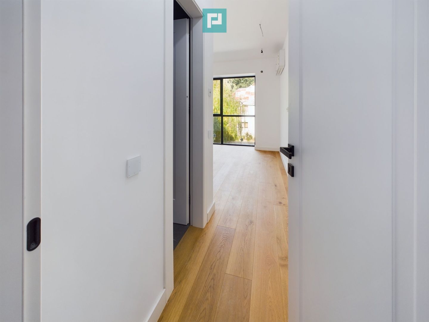 Apartament 3 camere nou la 2 min  de Cambridge School of Bucharest - Poză 12