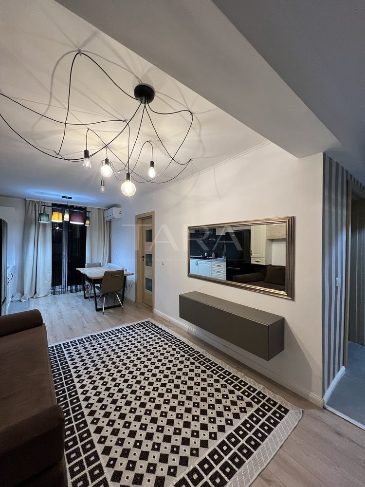 Apartament 2 camere, ultrafinisat, mobilat, utilat. Investitie. - Poză 2