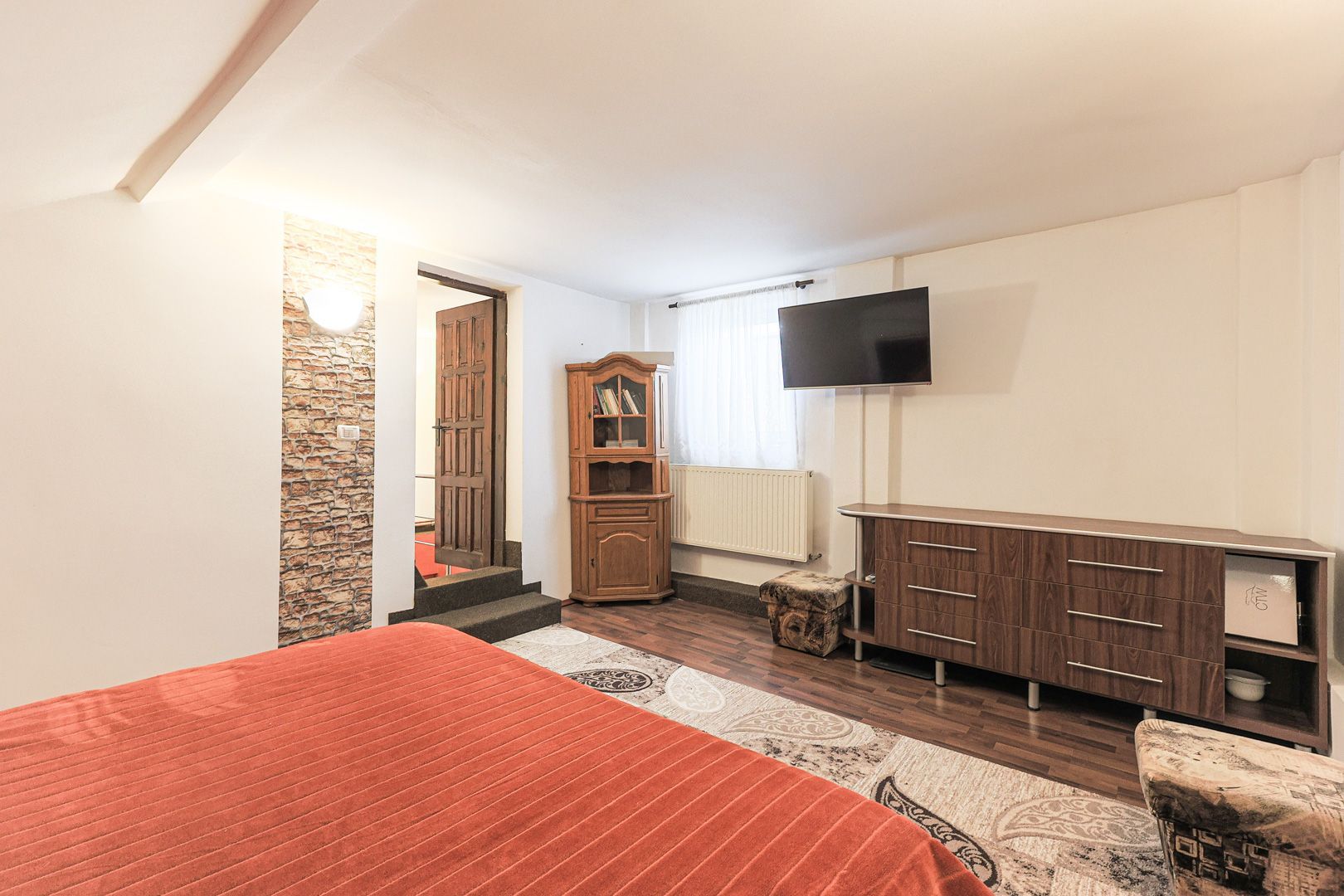 Apartament cu 2 camere la curte comună, pe str. Barabas Bela - Poză 4