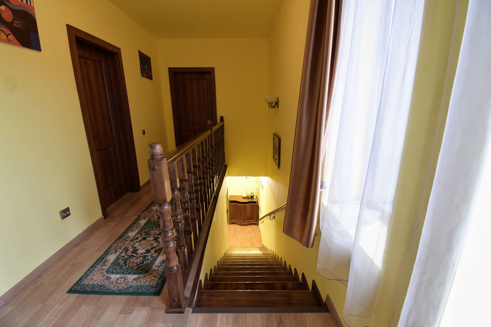 Casa cu 5 camere de inchiriat, zona Becas - Poză 6