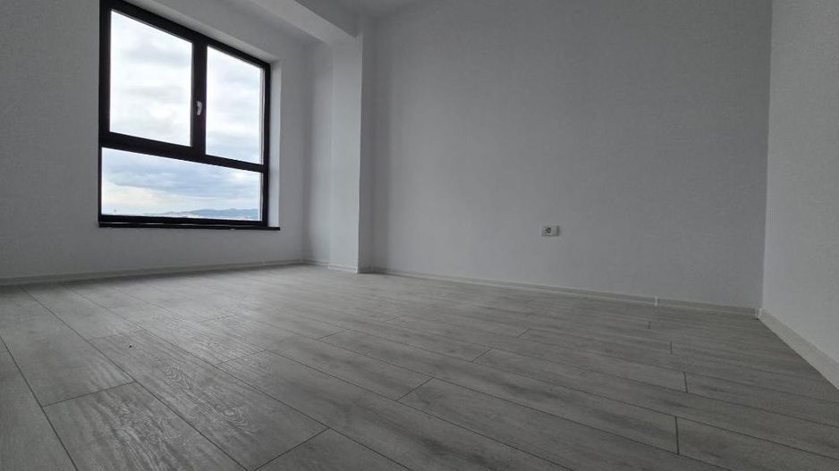 Apartament cu 3 camere, 2 bai, bloc nou et.2, Centru - Poză 3