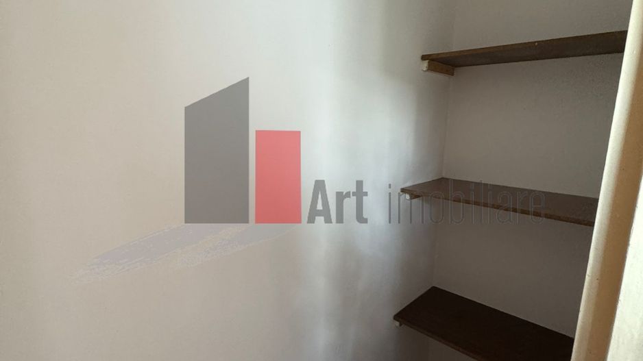 De vânzare – Apartament 3 camere, Sector 4 - Poză 8