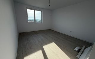 Spatios. Bucatarie inchisa de 10 mp. Disponibil imediat - Poză 6