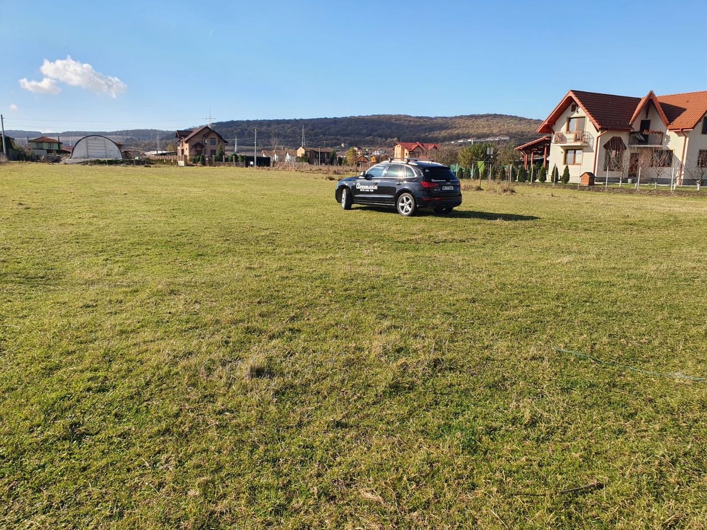 Teren intravilan 4.690mp.deschidere la 2 drumuri,zona Unirii - Poză 1