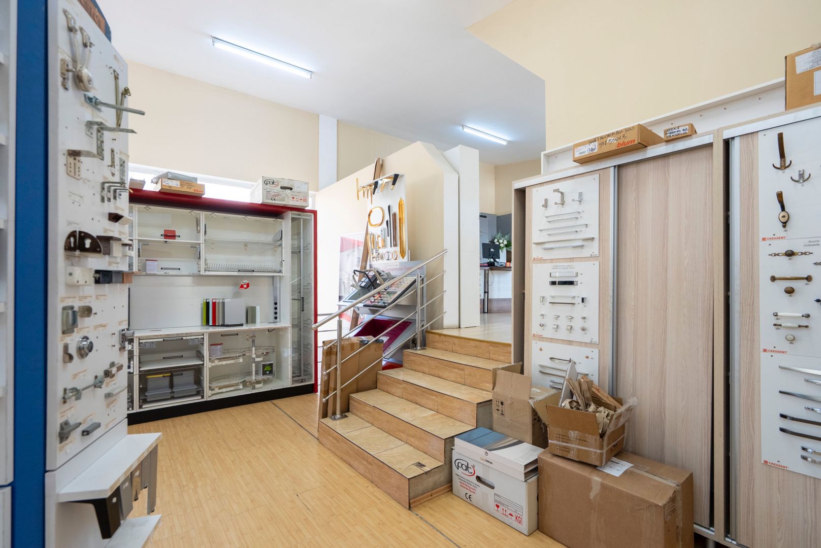 Spatiu Comercial, cu depozit, locuri de parcare, Iosia - Poză 11