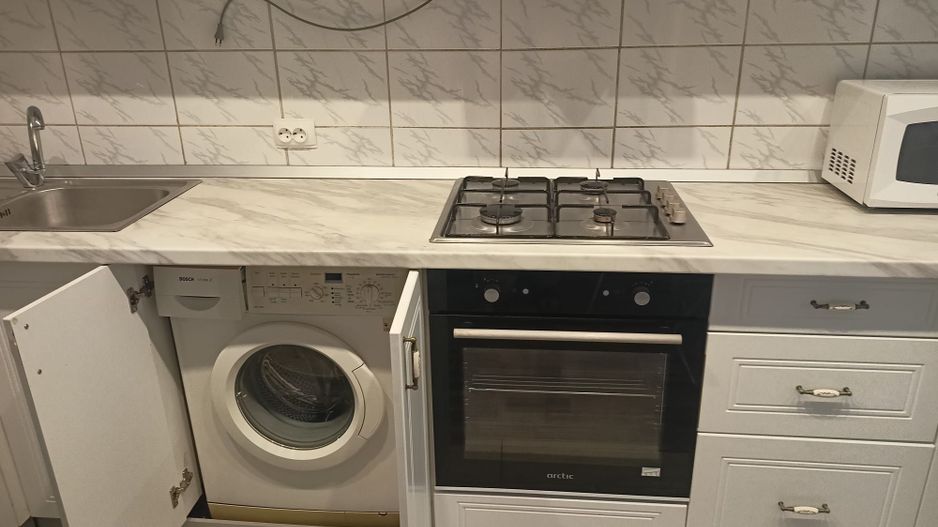 De inchiriat! Apartament 2 camere decomandate in Plopilor - Poză 4