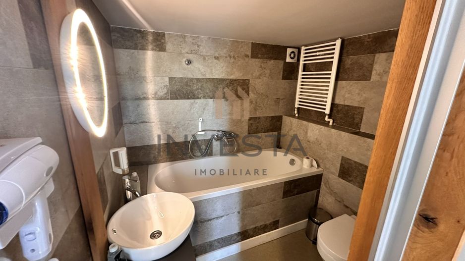 Apartament elegant si modern in Centru! 110mp cu tavan de peste 4m! - Poză 8