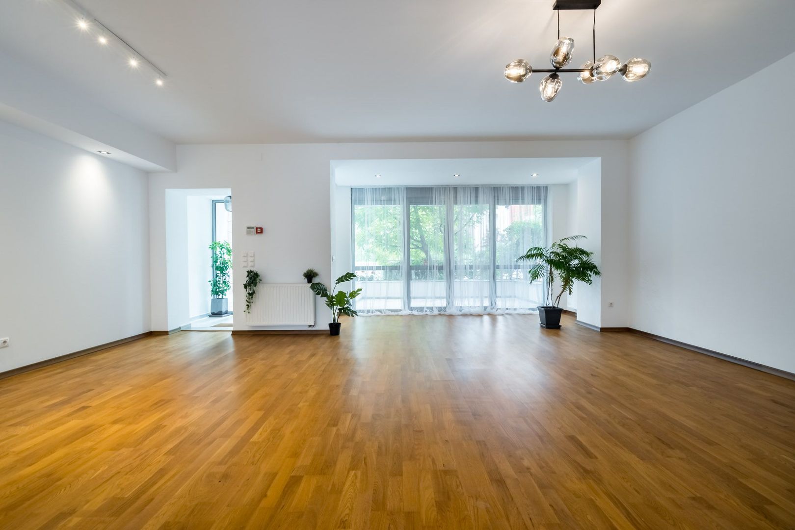 COMISION 0% - Vila superba 4 dormitoare 5 bai vedere lac -Baneasa complex inchis - Poză 4