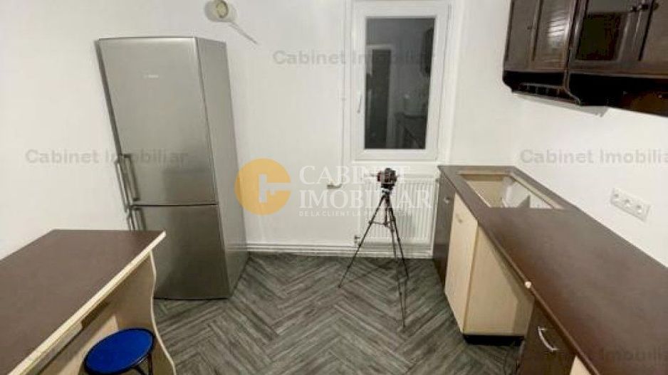 Apartament cu 3 camere - Etaj 1 - Bloc Fara Risc - Zona Podu Ros - Poză 3